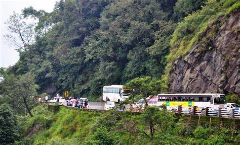 कर्णाली राजमार्ग ३६ घण्टा अवरुद्ध हुने