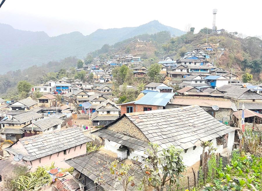 इतिहासमा साक्षी बन्दै पसगाउँमा ढुङ्गाको छानो, परम्परा संरक्षणका लागि आधुनिक घर निर्माण नगर्ने