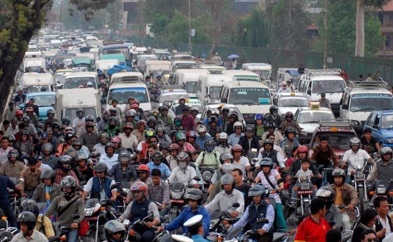 ट्राफिक जामकै कारण उपत्यकामा वार्षिक एक खर्ब १६ अर्बको क्षति