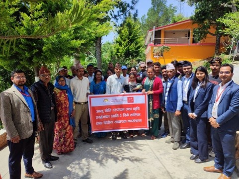 सनराइज बैंकद्वारा सुनसरीमा पशुपालन र डडेलधुरामा आलु खेतीसम्बन्धी तालिम