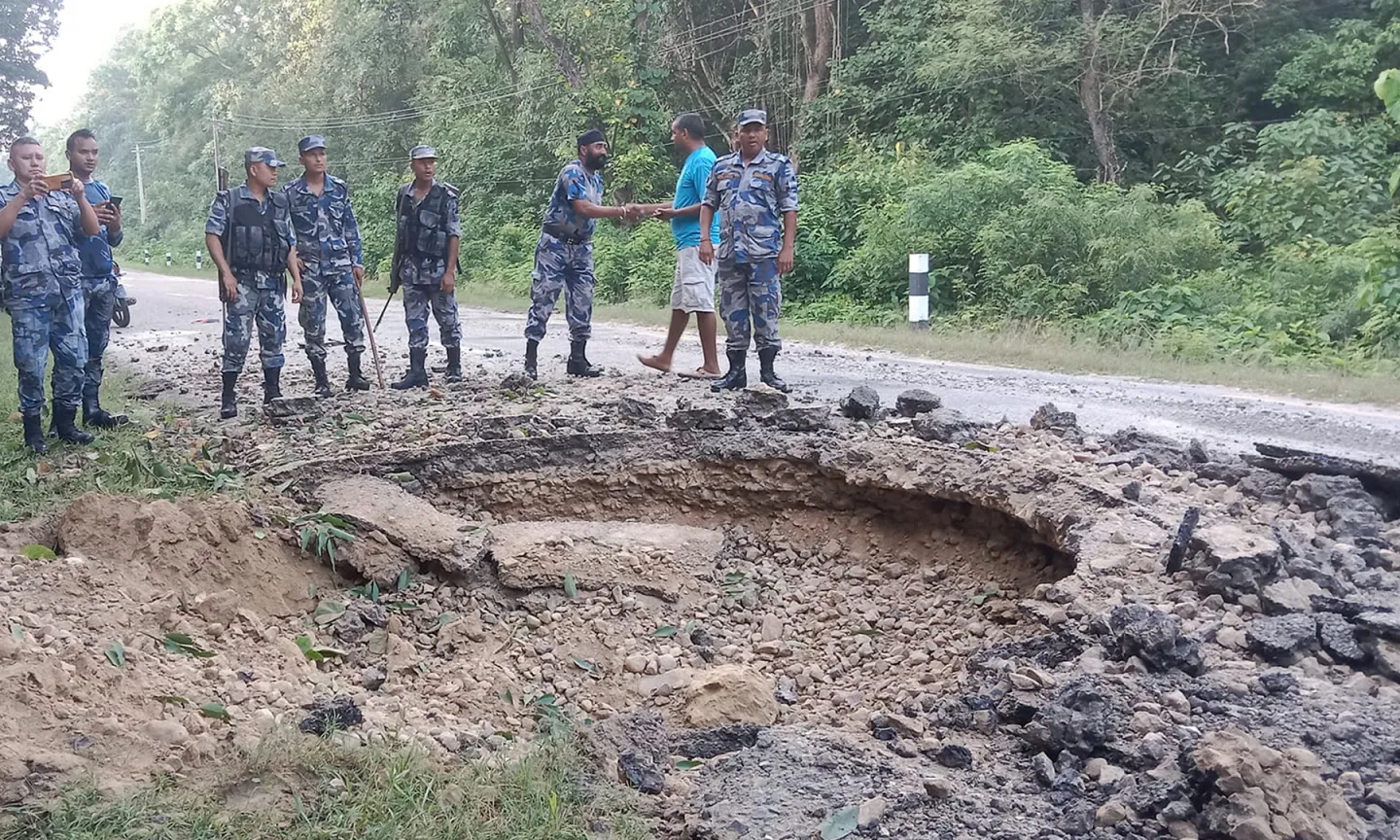 पूर्व–पश्चिम राजमार्गमा शक्तिशाली बम विष्फोट