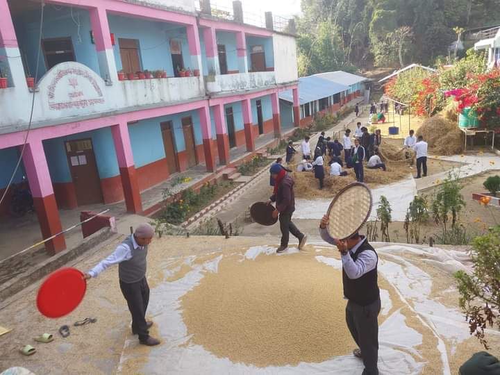 ११ घण्टाभन्दा बढी विद्यालय खोलेर नमूना बनाइँदै स्याङ्जाकाे जीवनज्योति