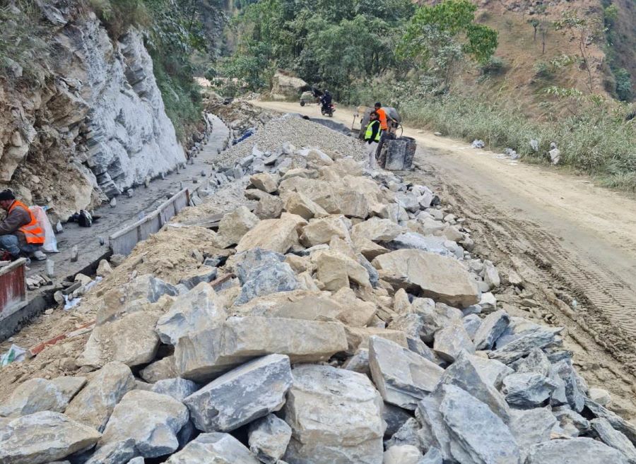 बलेवा–मालढुङ्गा खण्डको सकियो सम्झौता अवधि, सकिएन करिडोरको काम