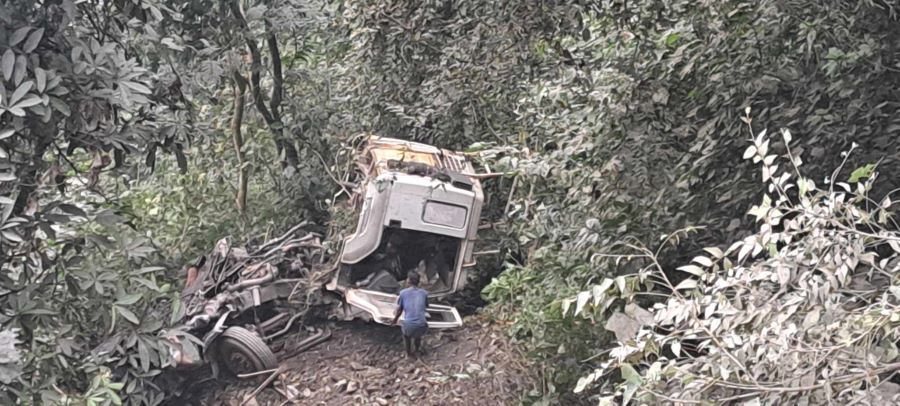 धादिङ कृष्णभीरमा ग्यासको बुलेट दुर्घटना, स्थनीयलाई सतर्कता अपनाउन आग्रह