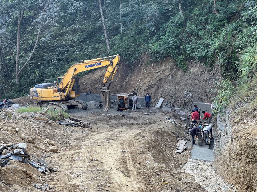 २१ वर्षपछि बागलुङमा सडक स्तरोन्नति हुँदै, ५ करोड बजेट विनियोजन